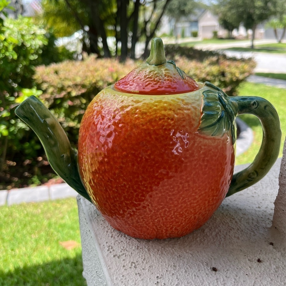 Bloomingdale’s Orange Ceramic Teapot Made In Italy